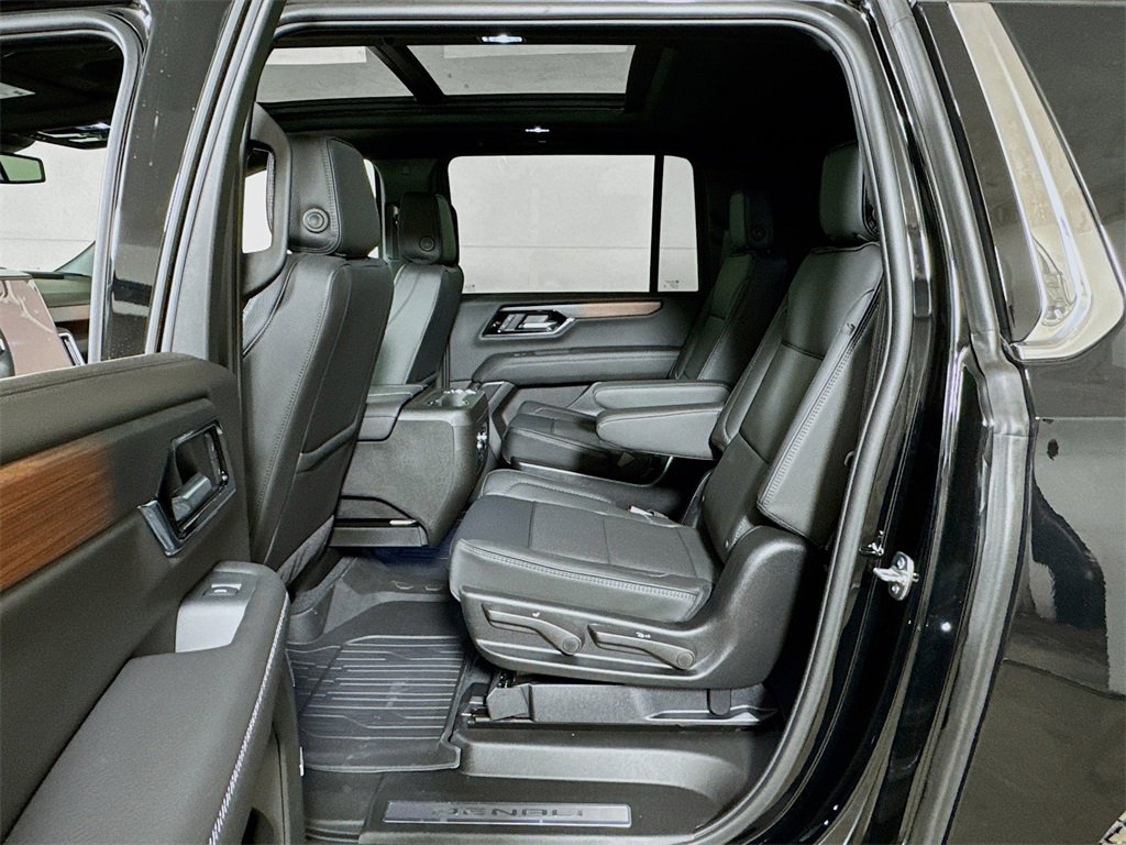 New 2026 GMC Yukon XL Denali w/ Sun & Power Step Package image 13