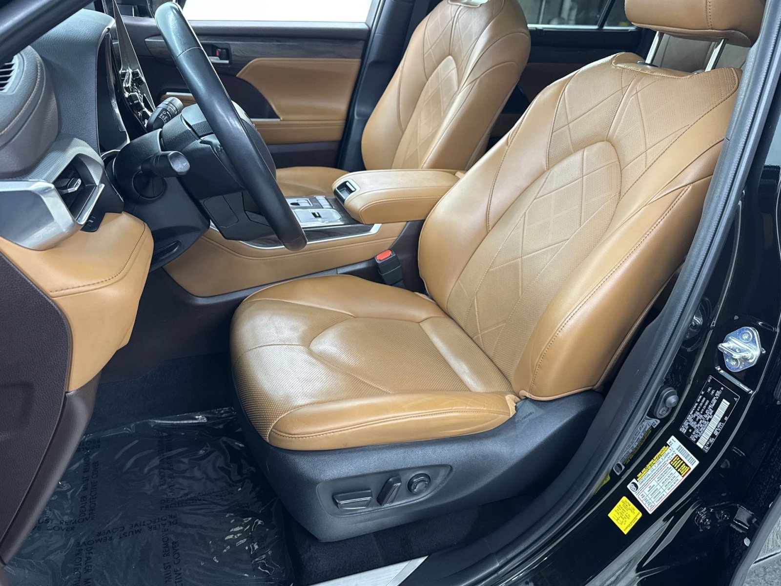 Used 2022 Toyota Highlander Platinum AWD/4WD image 23