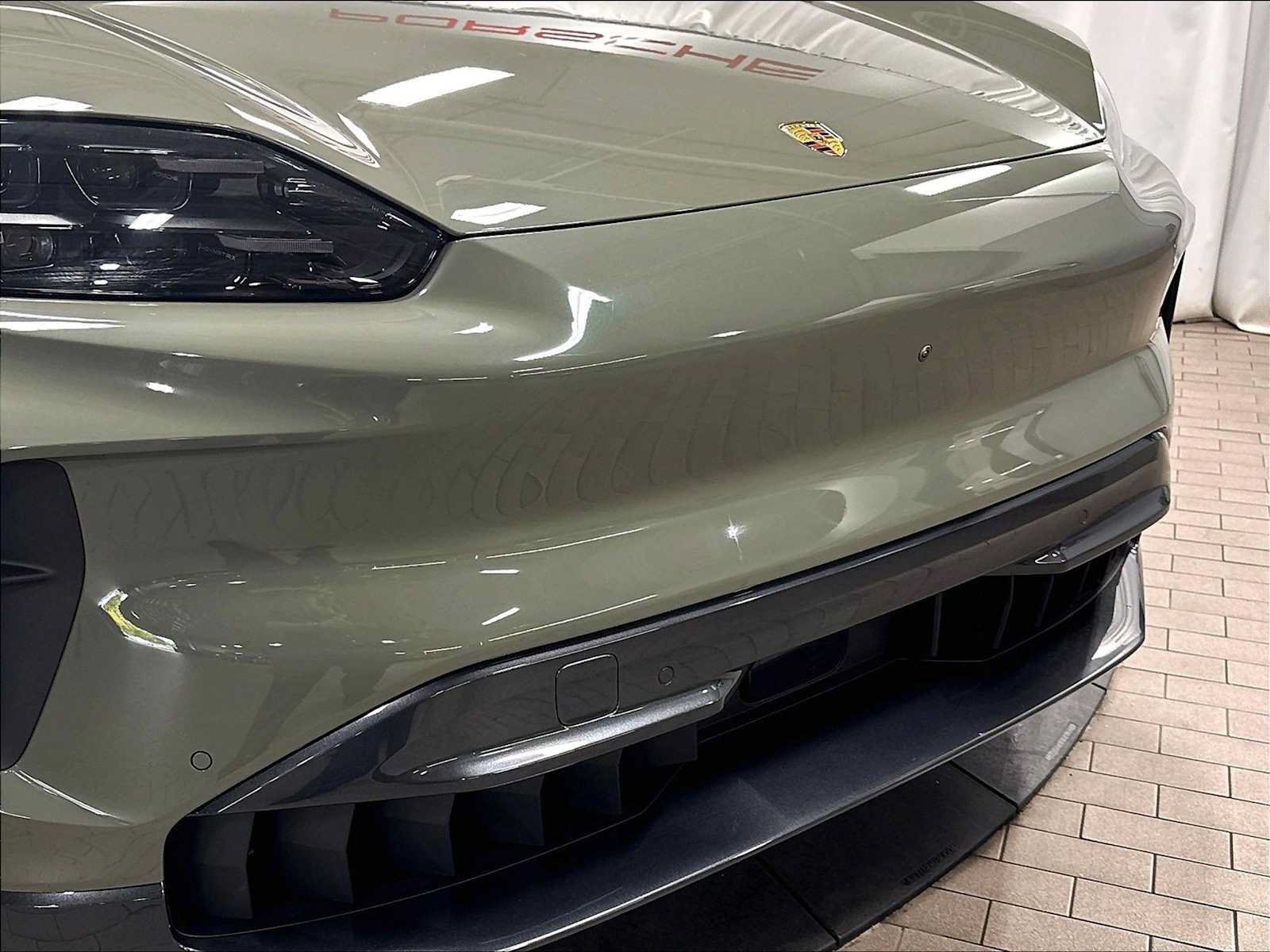 New 2026 Porsche Cayenne Electric AWD/4WD image 32