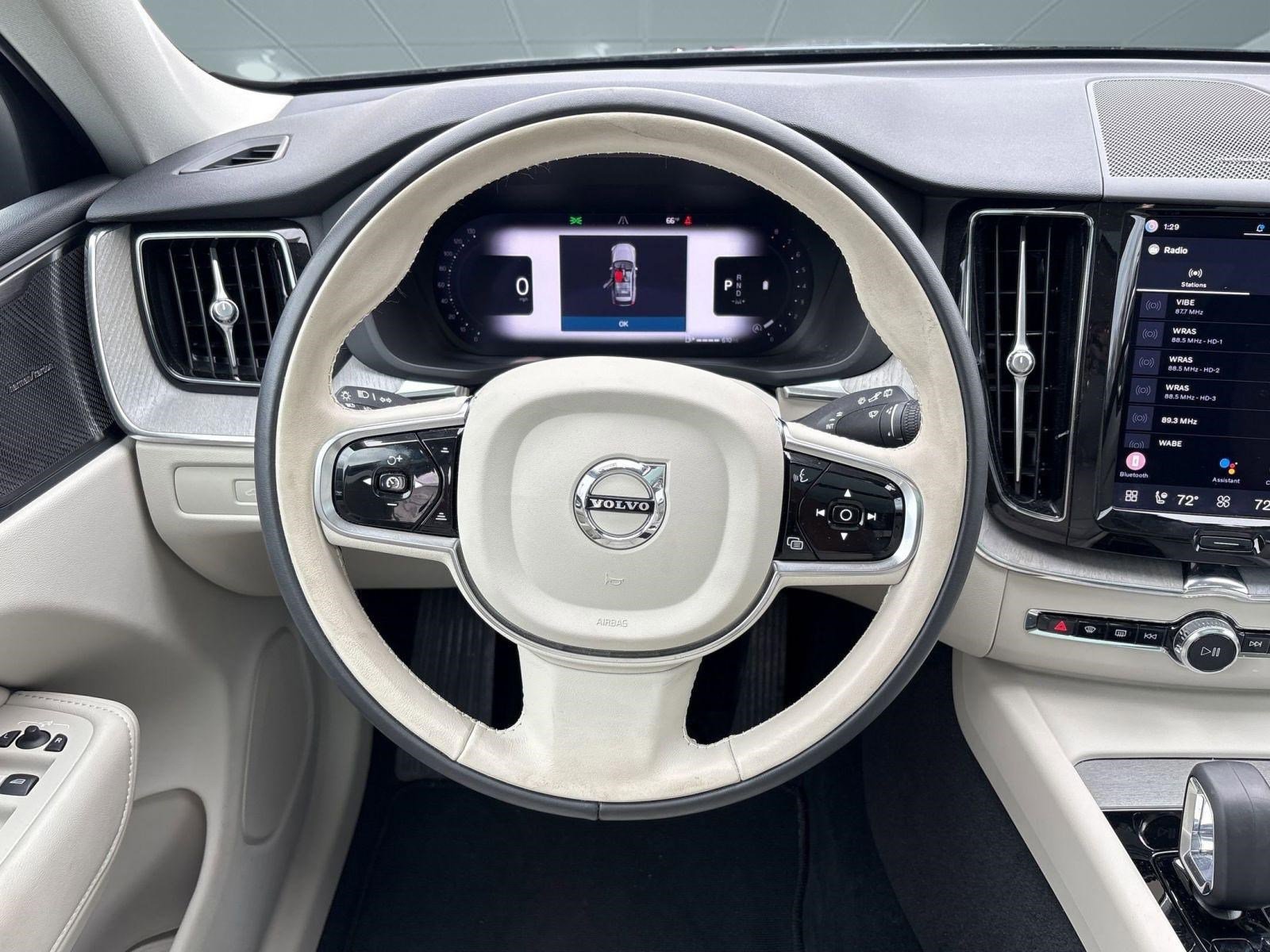 Certified 2024 Volvo XC60 B5 Plus image 25