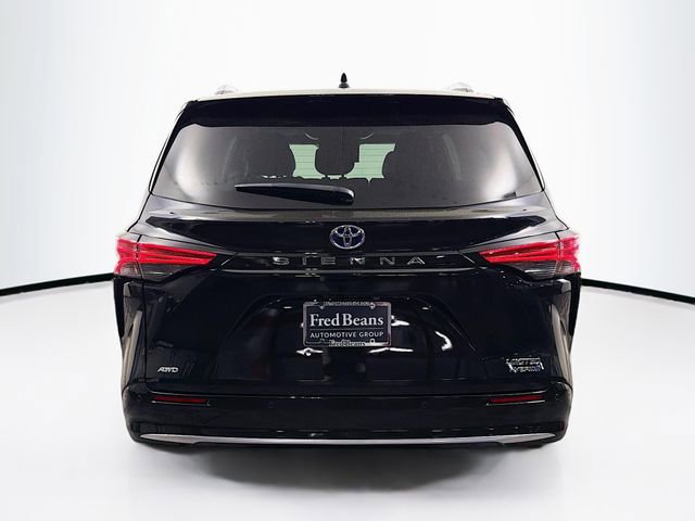 Used 2023 Toyota Sienna Limited AWD/4WD image 7