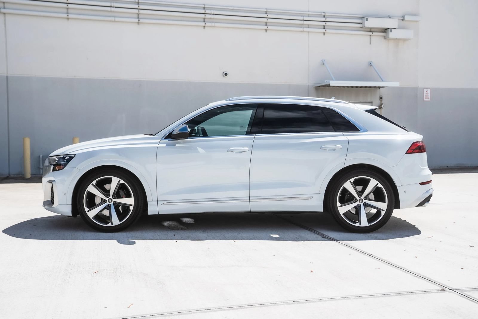 Used 2024 Audi SQ8 Prestige w/ Prestige Package AWD/4WD image 11