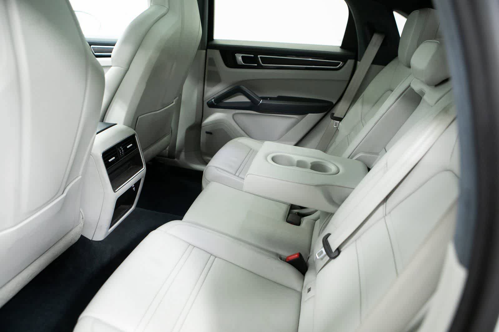 Certified 2023 Porsche Cayenne GTS image 29