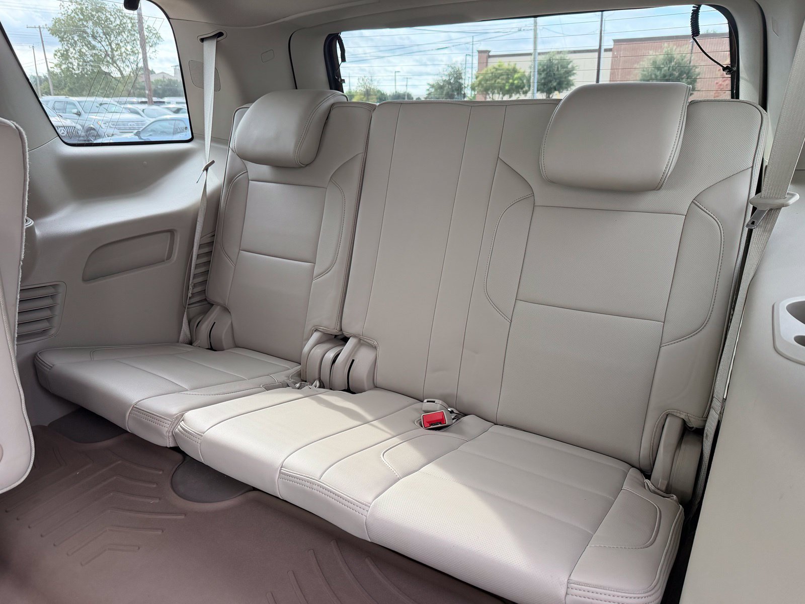 Used 2018 GMC Yukon Denali w/ Open Road Package RWD image 32