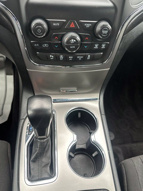 Used 2018 Jeep Grand Cherokee Laredo AWD/4WD image 38