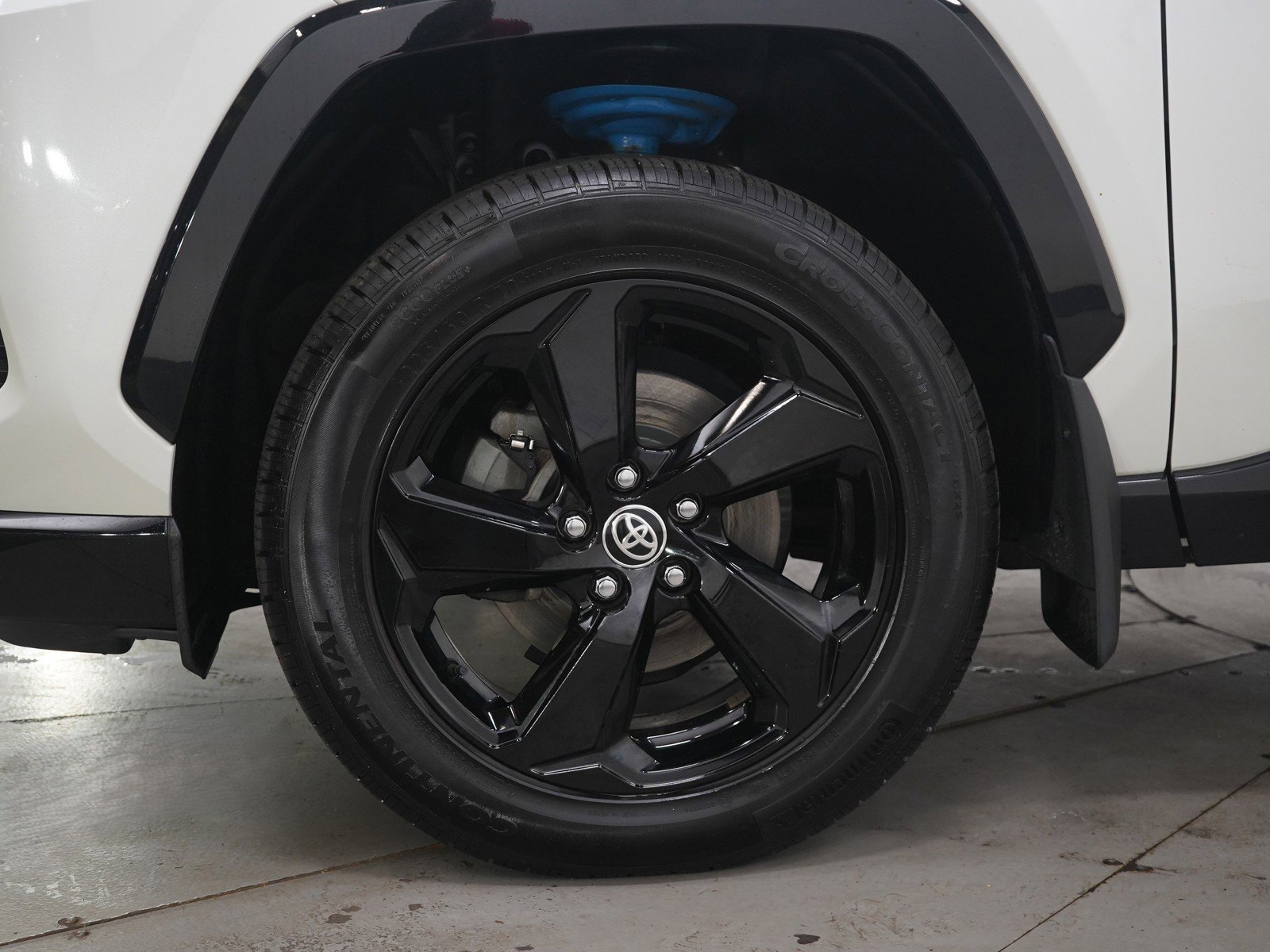 Used 2020 Toyota RAV4 XSE image 30