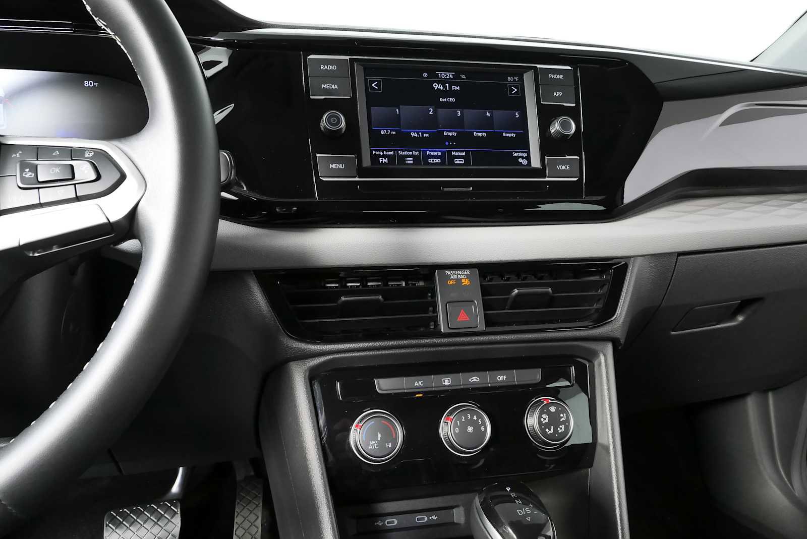 Certified 2024 Volkswagen Taos S FWD image 15