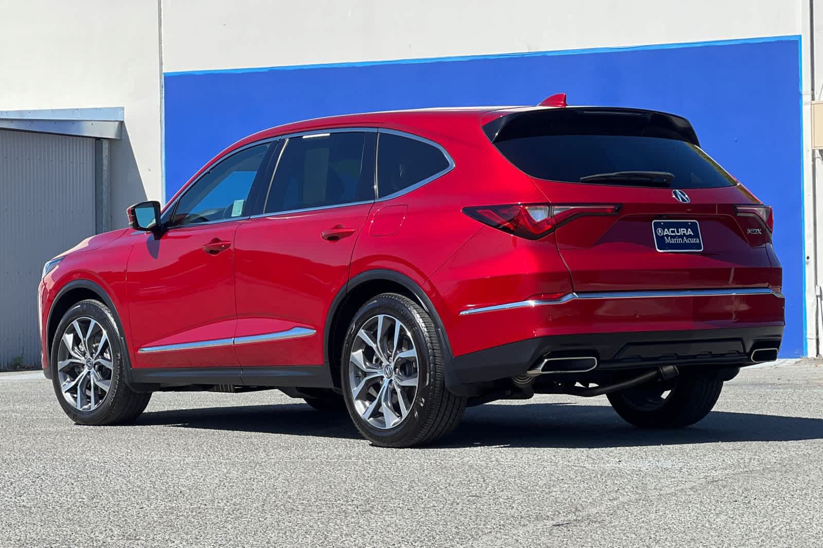Certified 2022 Acura MDX w/ Technology Package FWD image 5