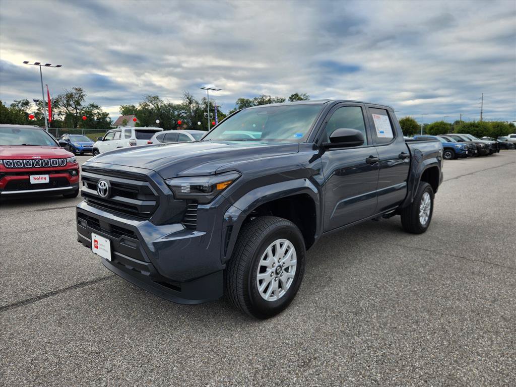 Certified 2025 Toyota Tacoma SR w/ SR Upgrade Package AWD/4WD image 9