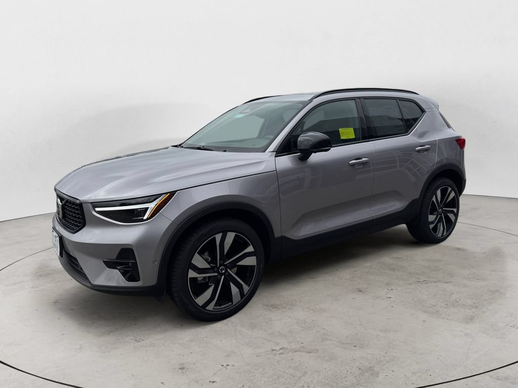 New 2026 Volvo XC40 B5 Ultra w/ Protection Package Premier AWD/4WD image 2