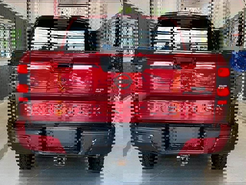 Used 2023 Nissan Frontier PRO-4X w/ Pro-4X Premium Package AWD/4WD image 5