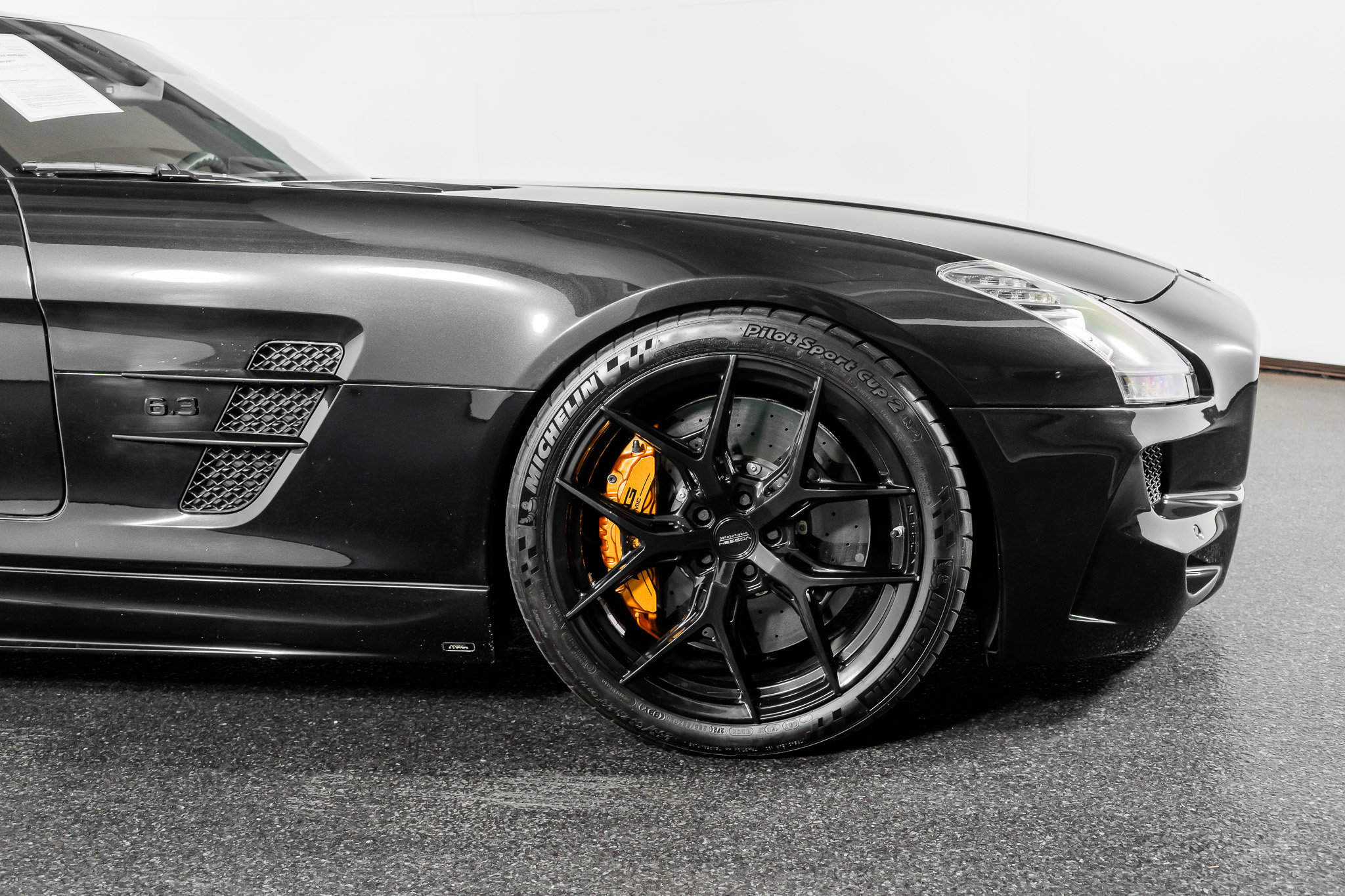 Used 2011 Mercedes-Benz SLS AMG Coupe image 6