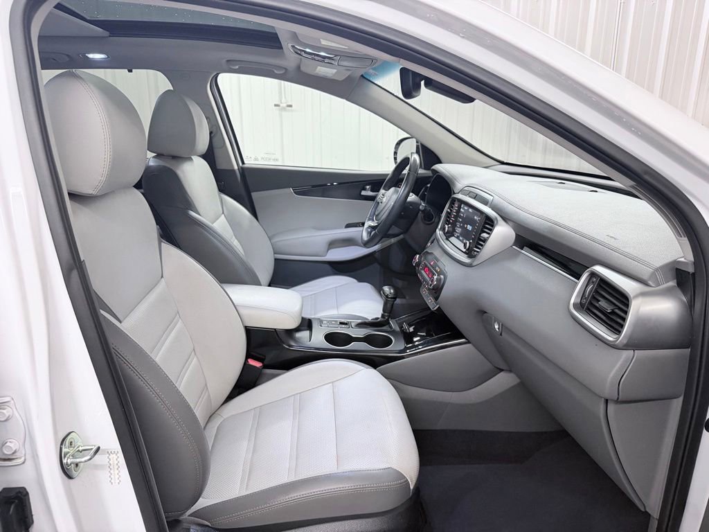 Used 2019 Kia Sorento SX FWD image 40