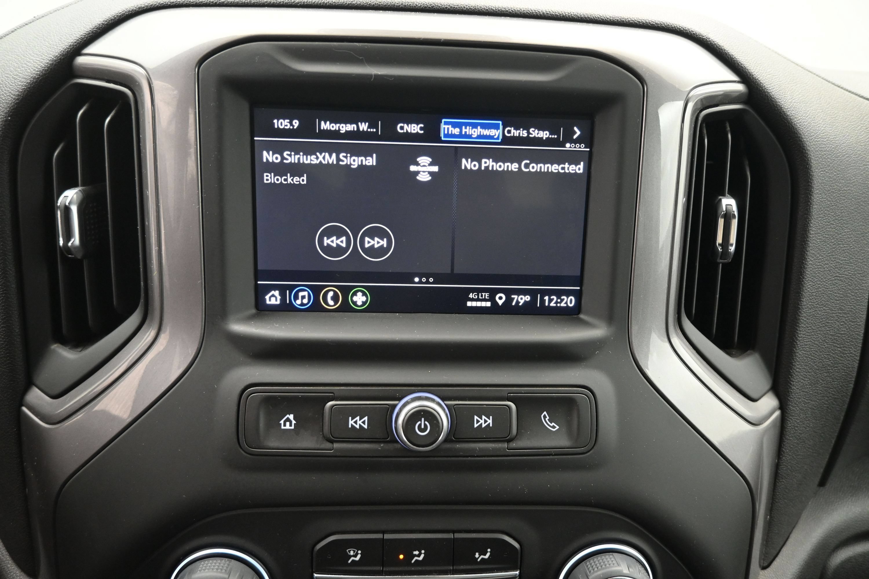 Used 2023 Chevrolet Silverado 1500 Custom Trail Boss w/ LPO, Dark Essentials Package AWD/4WD image 20