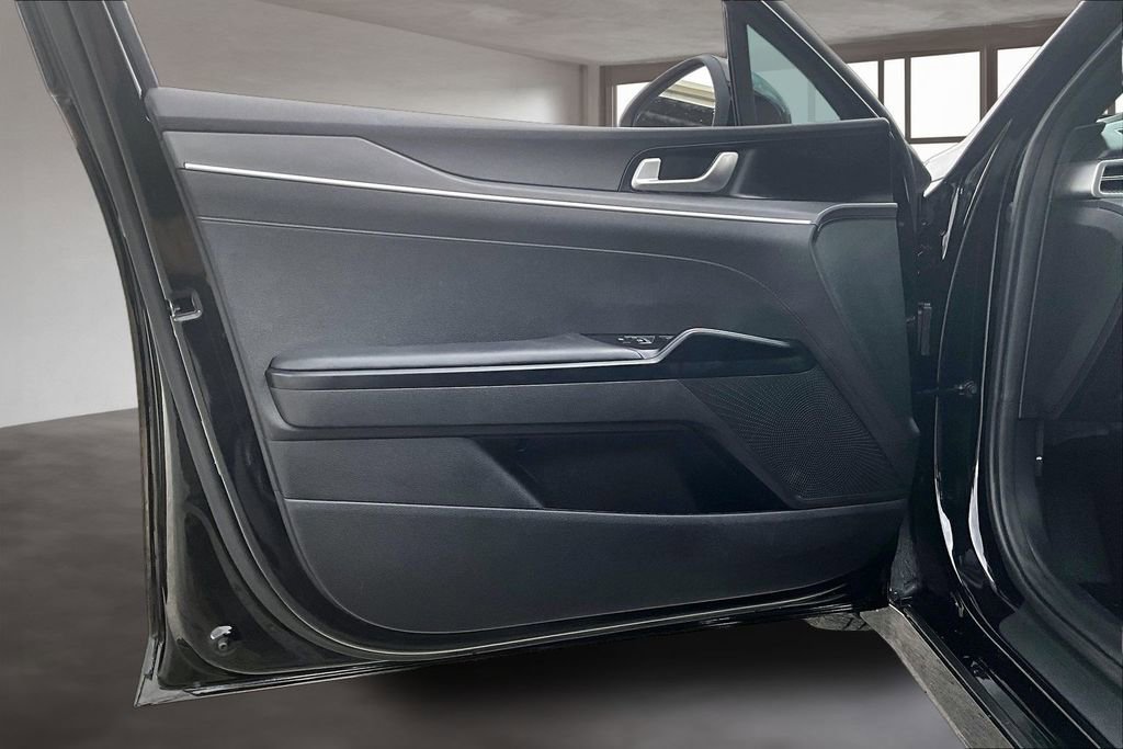 Used 2022 Kia K5 GT-Line image 19