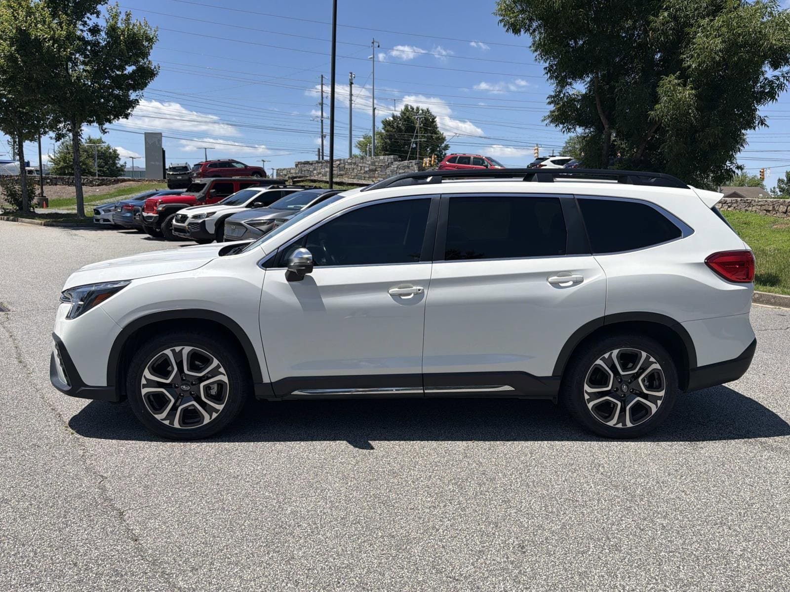 Certified 2023 Subaru Ascent Limited w/ Technology Package AWD/4WD image 4