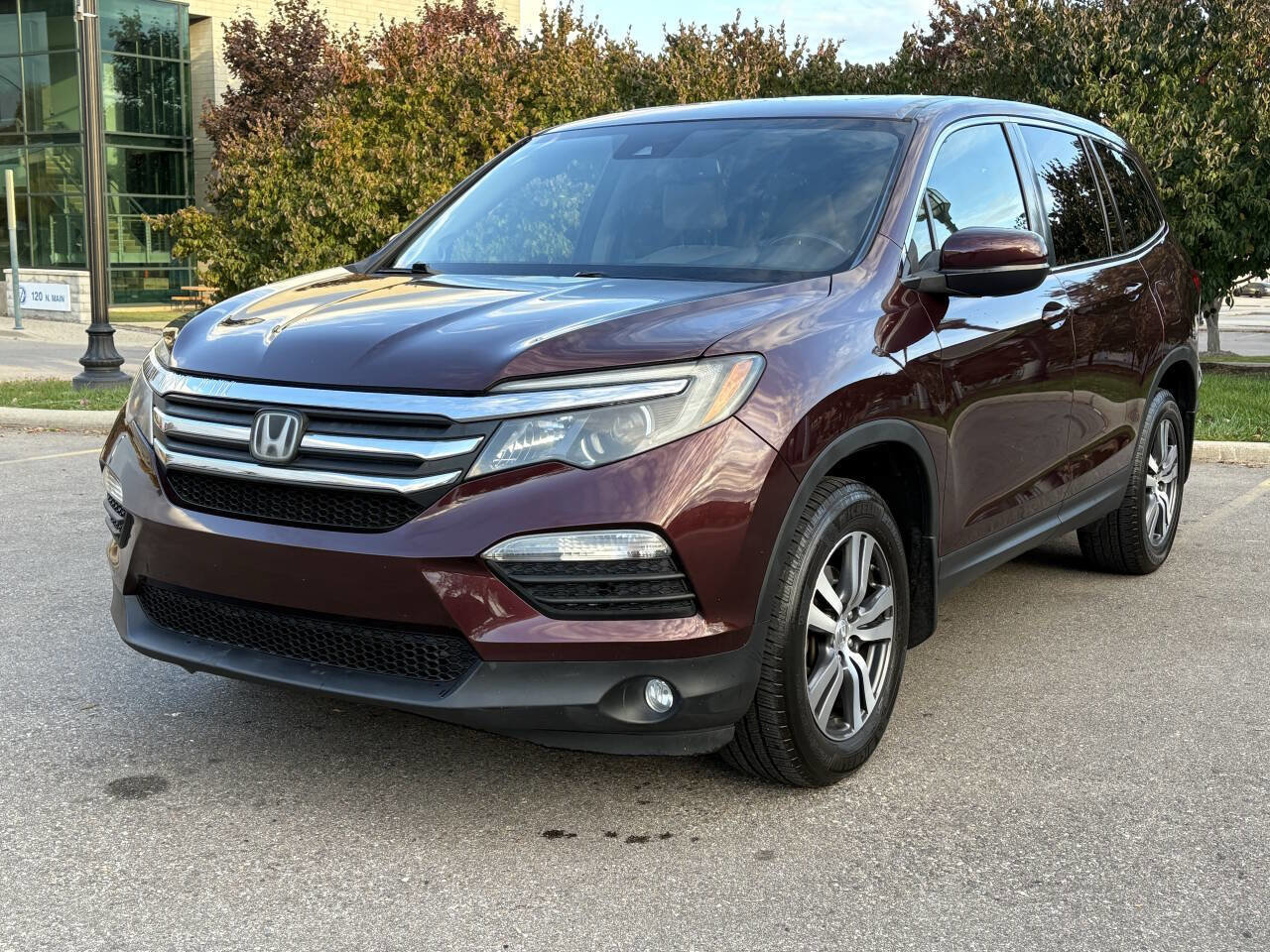 Used 2017 Honda Pilot EX-L image 4