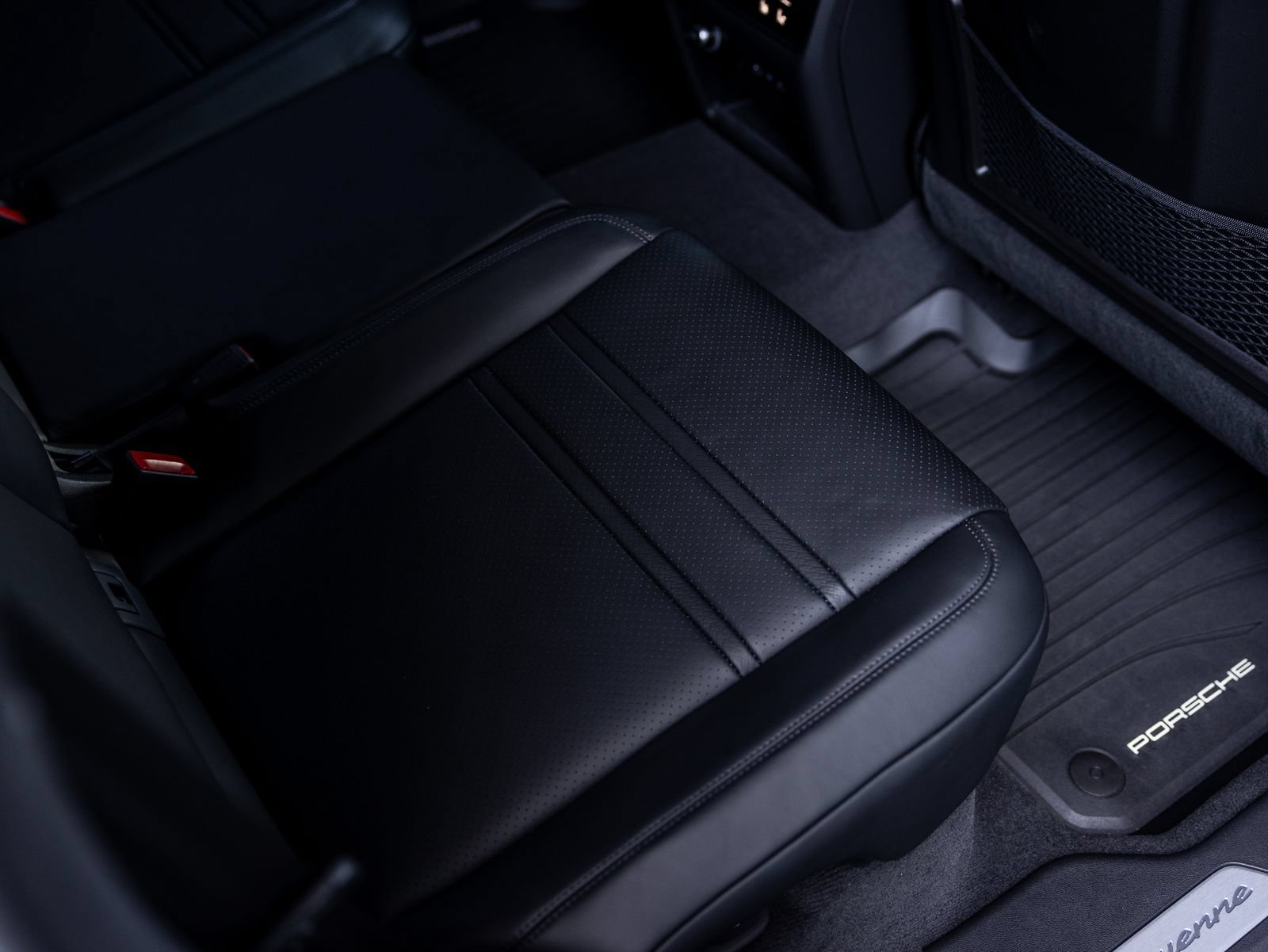 New 2026 Porsche Cayenne S AWD/4WD image 38