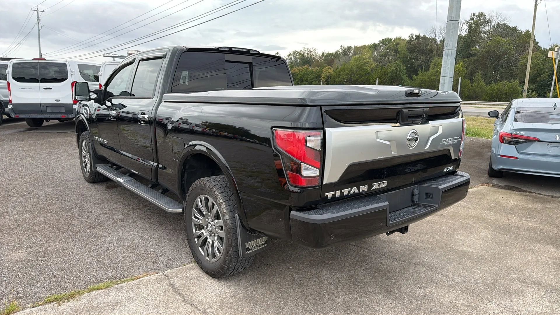 Used 2021 Nissan Titan Platinum Reserve w/ Moonroof Package image 5