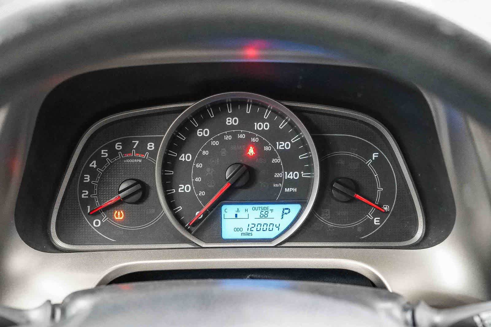 Used 2013 Toyota RAV4 XLE FWD image 25