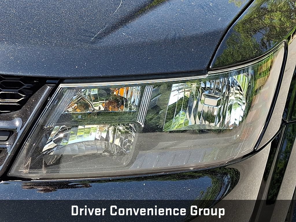 Used 2018 Dodge Journey Crossroad w/ Driver Convenience Group FWD image 11
