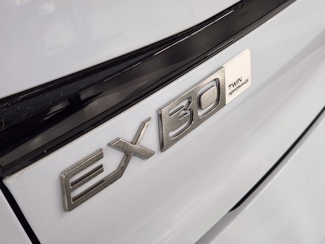 New 2025 Volvo EX30 Plus w/ Protection Package Premier AWD/4WD image 13