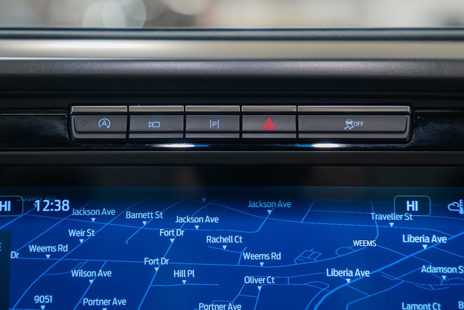 Used 2024 Ford F150 Lariat w/ Equipment Group 502A High image 30