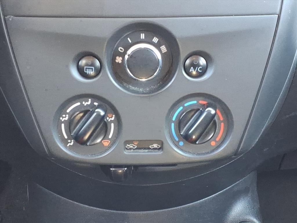 Used 2018 Nissan Versa S Plus image 19