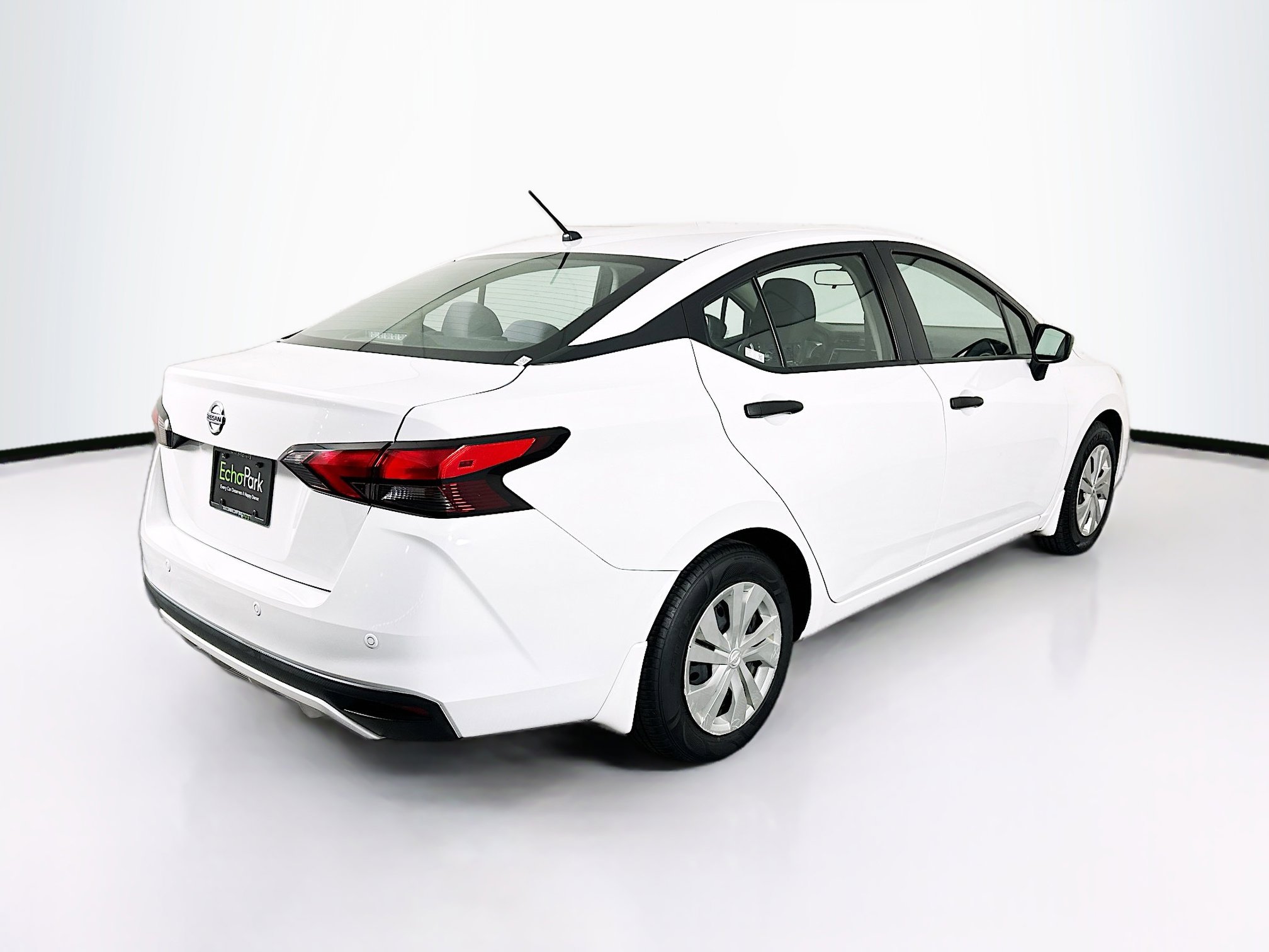 Used 2021 Nissan Versa S image 9