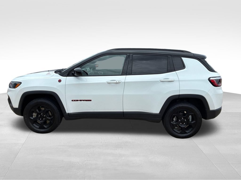 Used 2024 Jeep Compass Trailhawk AWD/4WD video 2
