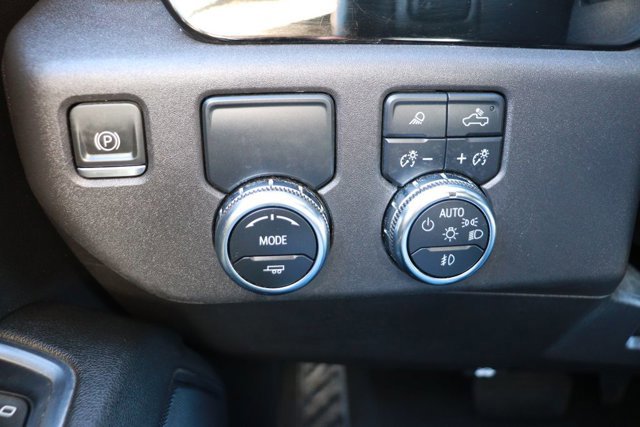 Used 2024 GMC Sierra 1500 SLT image 23