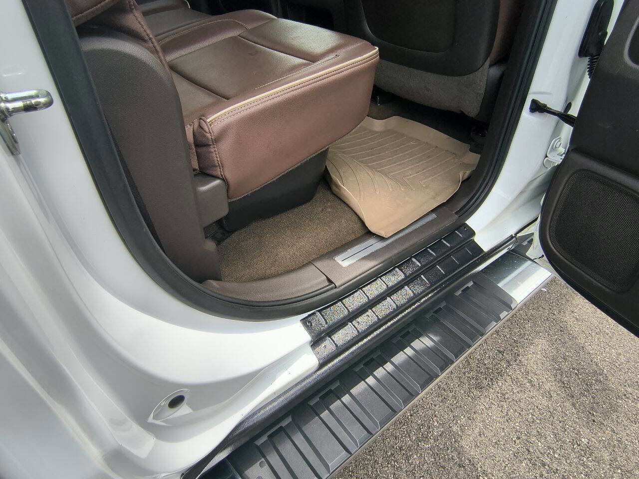 Used 2015 Chevrolet Silverado 2500 High Country w/ Duramax Plus Package image 27