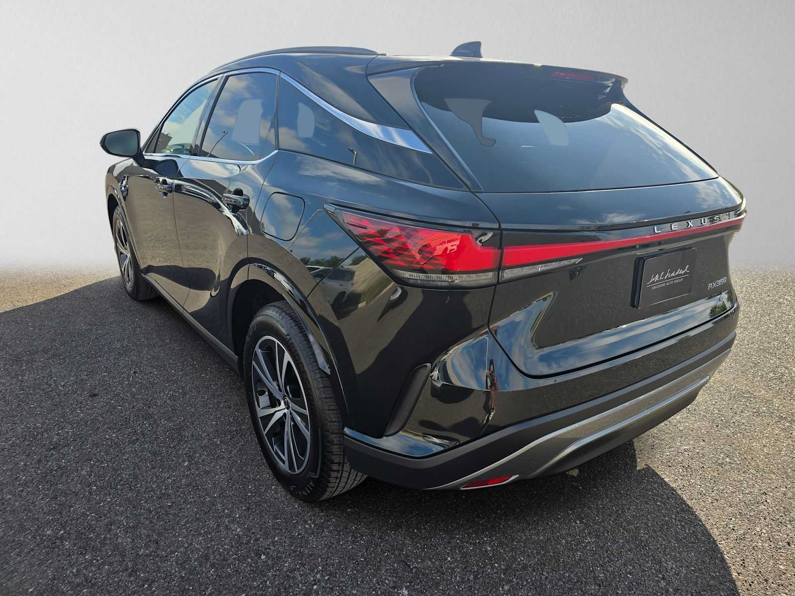 Used 2025 Lexus RX 350 Premium w/ Accessory Package (K3) FWD image 5