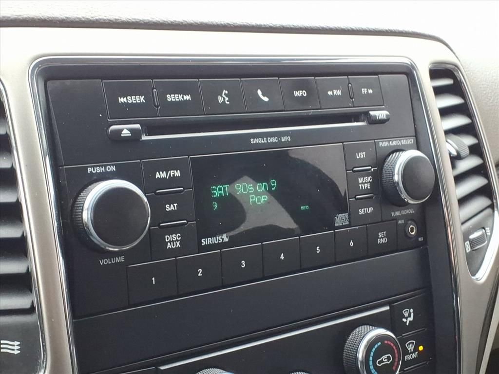 Used 2011 Jeep Grand Cherokee Laredo image 19