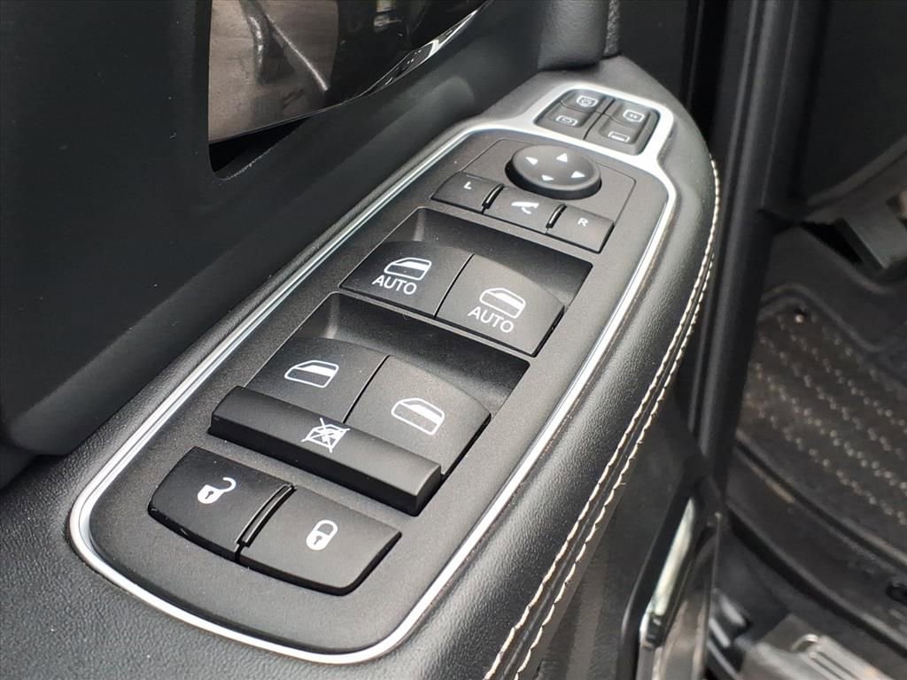 Used 2023 RAM 2500 Limited image 11