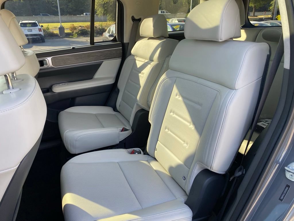 Used 2024 Hyundai Santa Fe Calligraphy FWD image 25