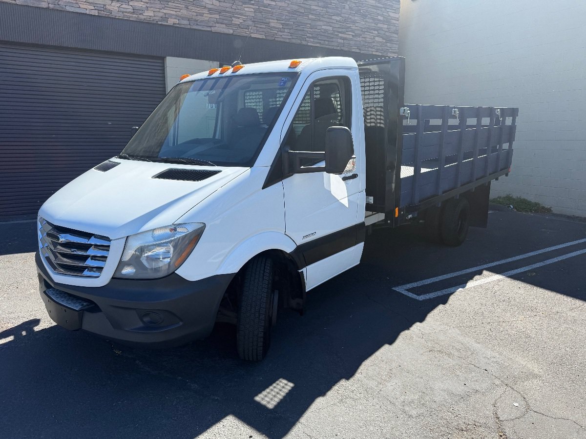 Used 2014 Freightliner Sprinter 3500 w/ Front Bench Seat Package RWD image 5
