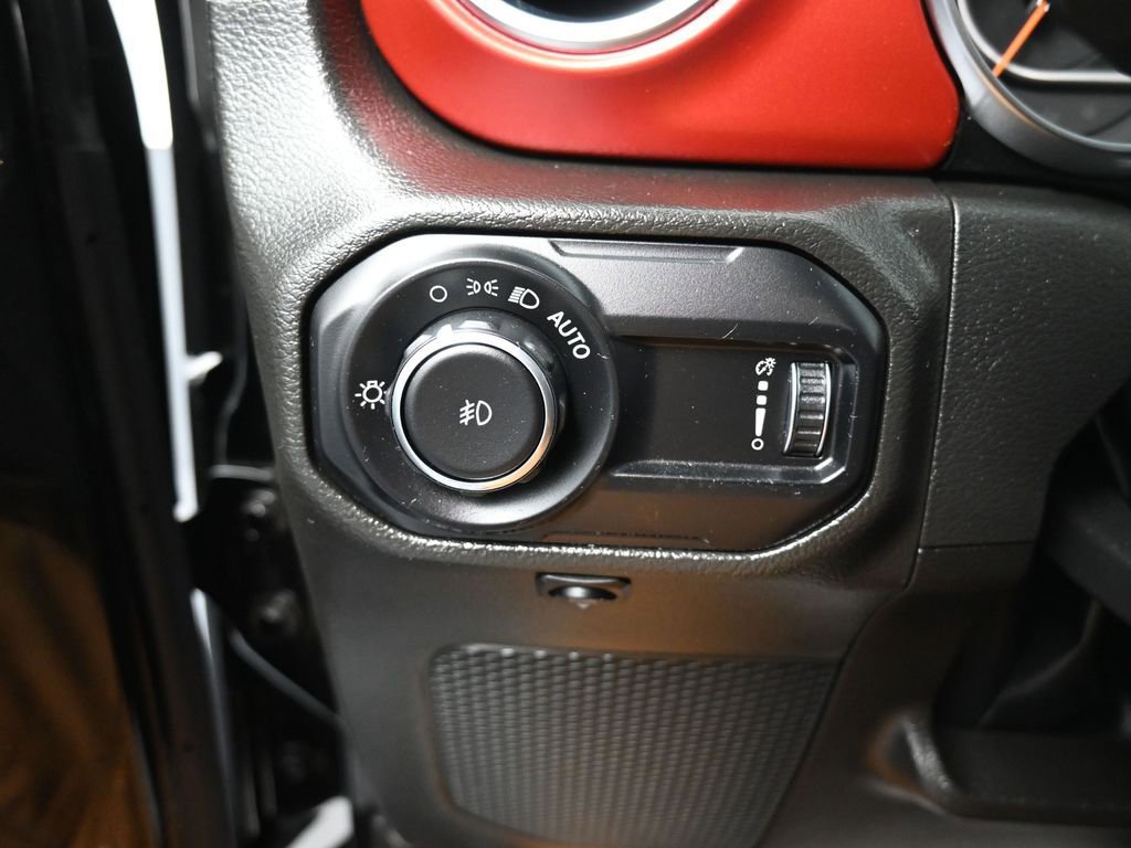 Used 2023 Jeep Wrangler Unlimited Rubicon image 18