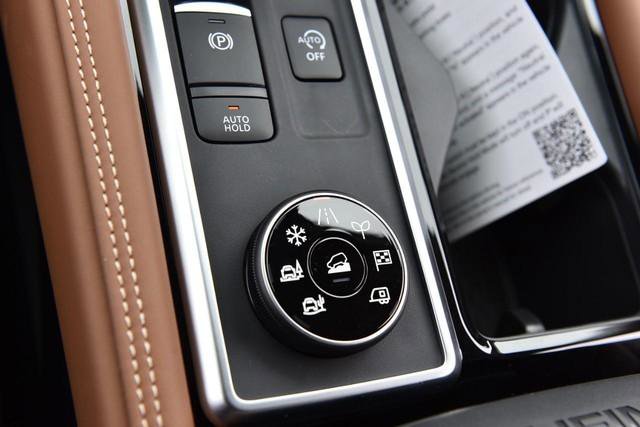 New 2026 Nissan Pathfinder Platinum image 23