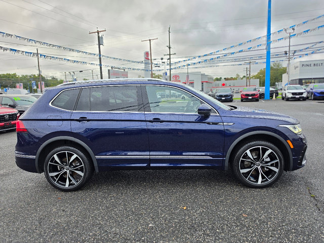Used 2022 Volkswagen Tiguan SEL R-Line AWD/4WD image 7
