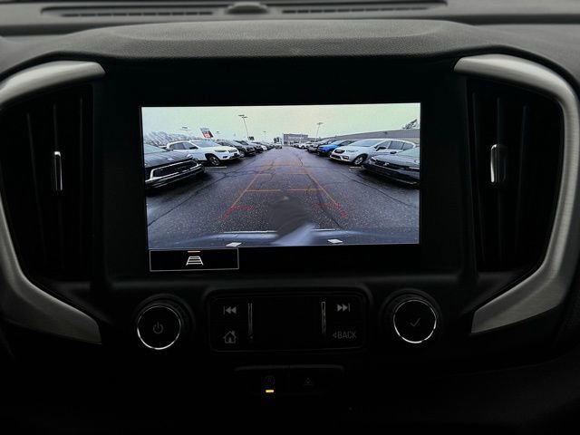 Used 2024 GMC Terrain SLT image 35