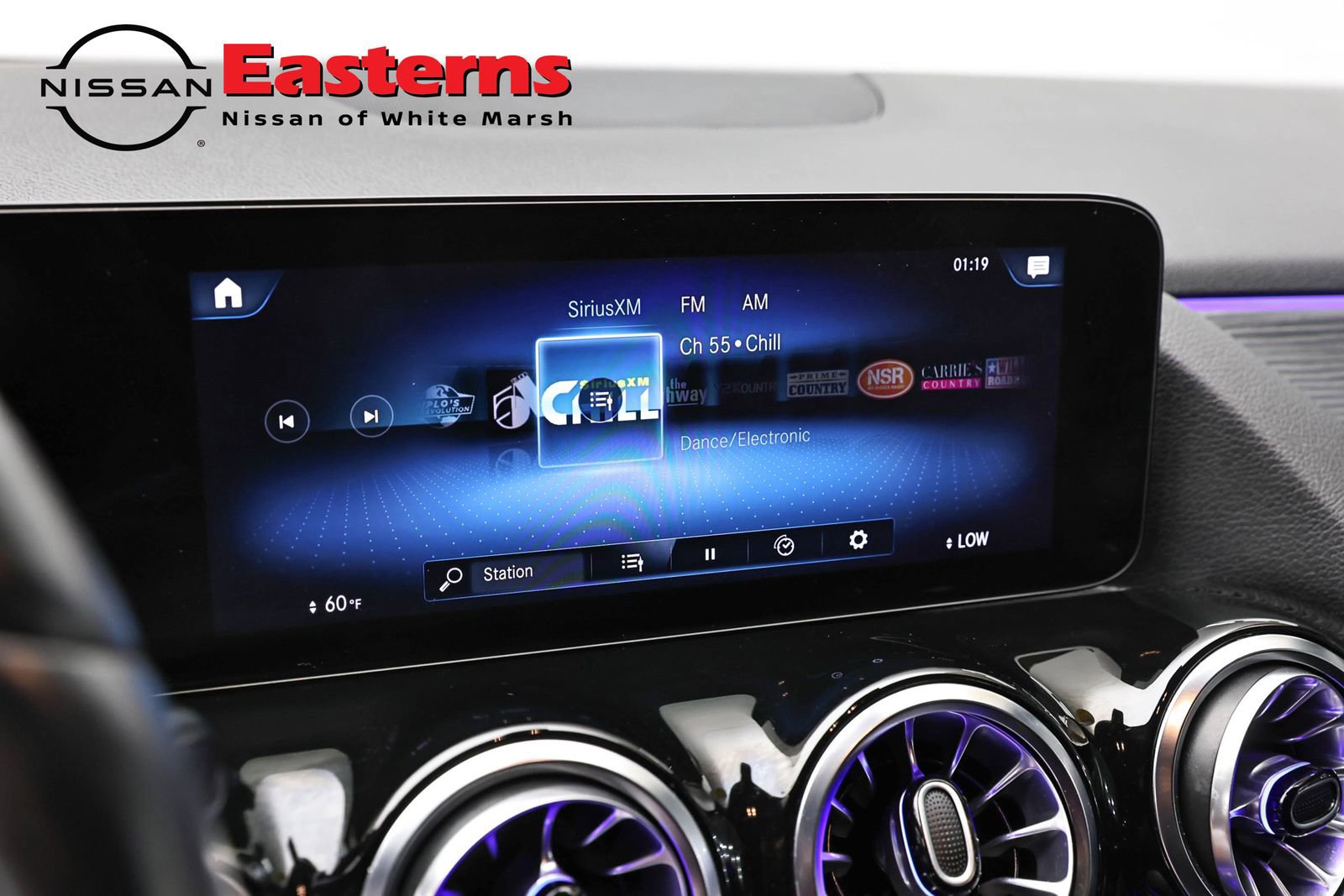 Used 2023 Mercedes-Benz GLA 250 4MATIC w/ Premium Package image 17