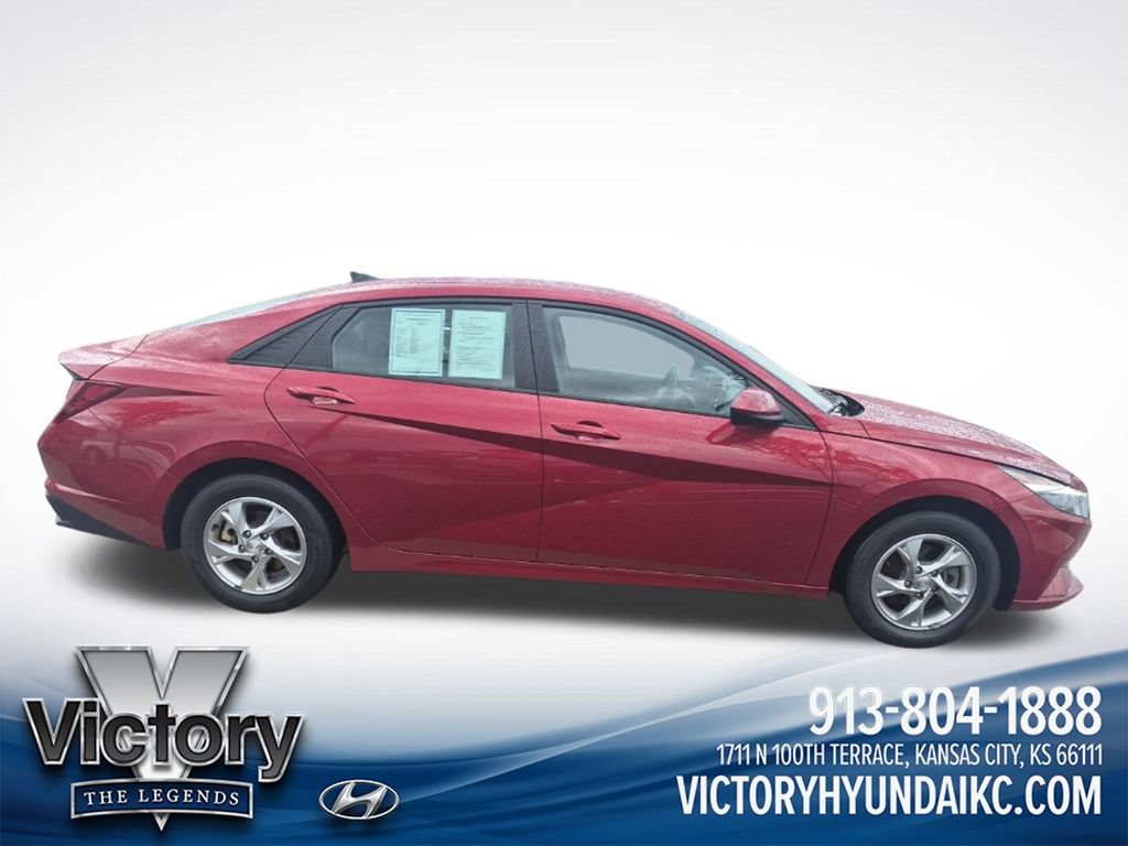 Used 2023 Hyundai Elantra SE FWD image 5