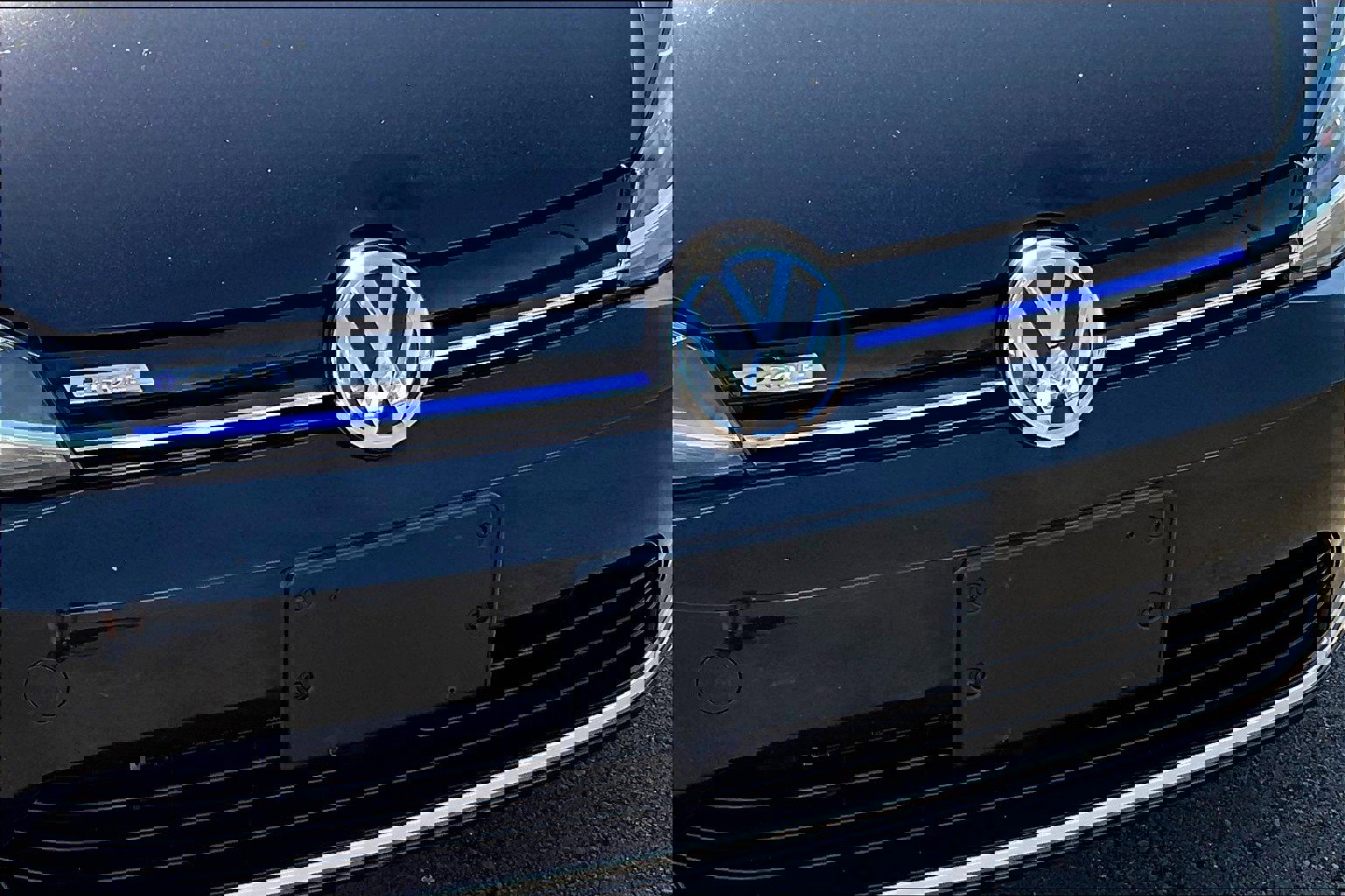 Used 2013 Volkswagen GTI 4-Door image 27