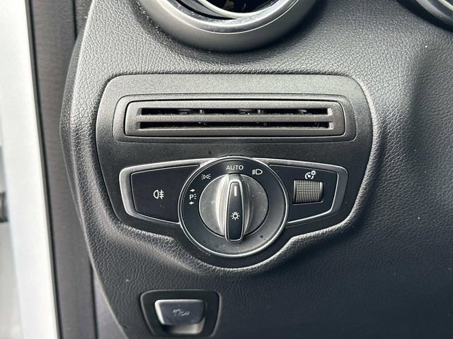 Used 2020 Mercedes-Benz GLC 300 image 28