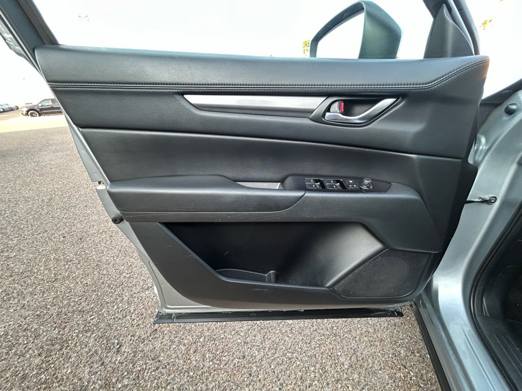 Used 2021 MAZDA CX-5 Touring image 10