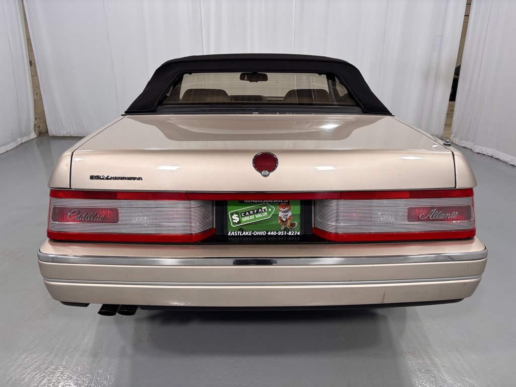 Used 1993 Cadillac Allante FWD image 6