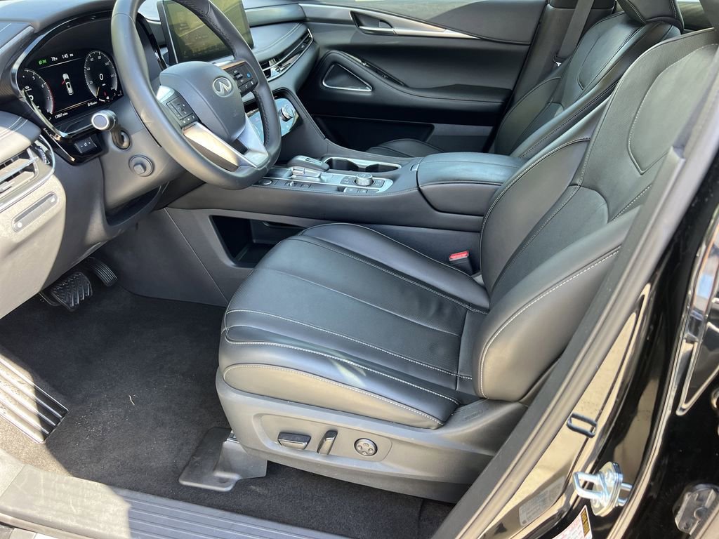 Used 2025 INFINITI QX60 Luxe w/ Cargo Package image 7