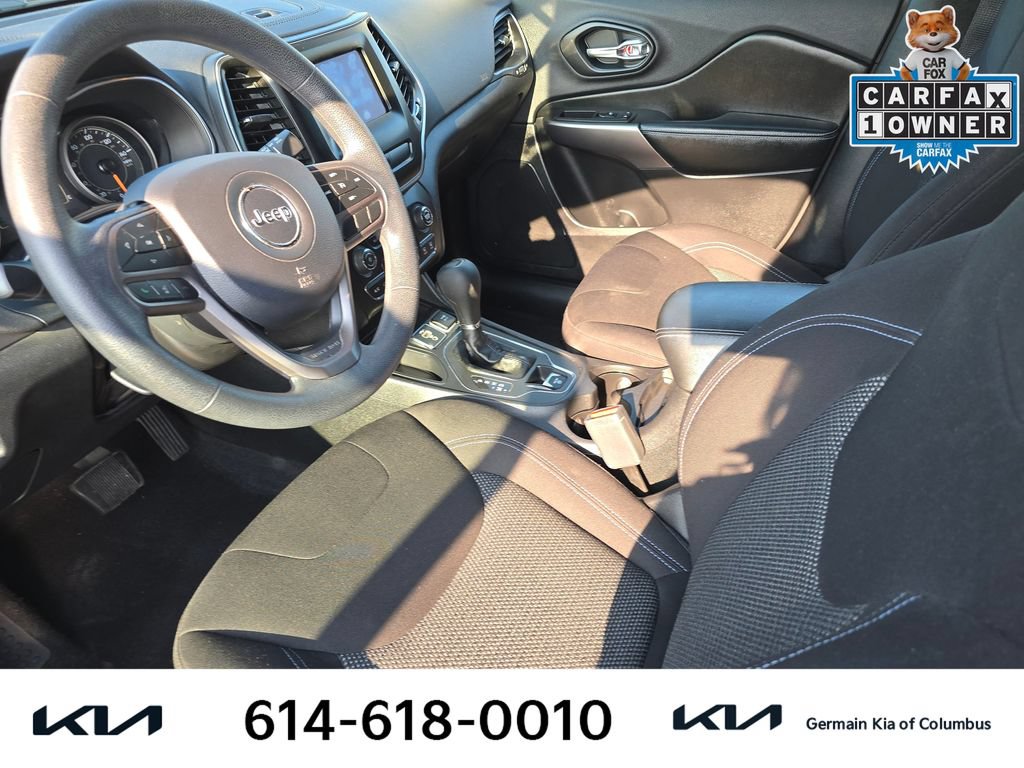 Used 2019 Jeep Cherokee Latitude w/ Popular Appearance Group FWD image 17