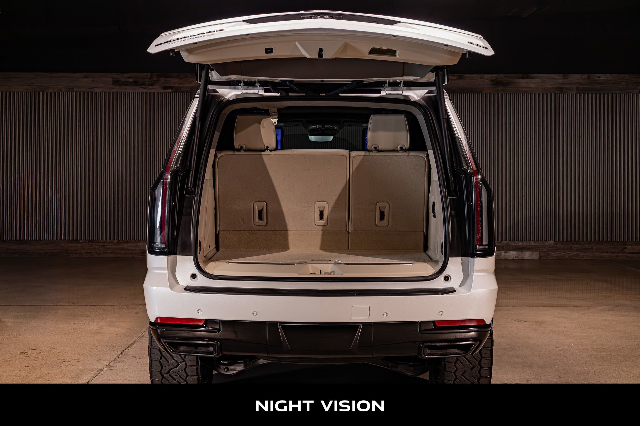 Used 2025 Cadillac Escalade Sport Platinum image 9